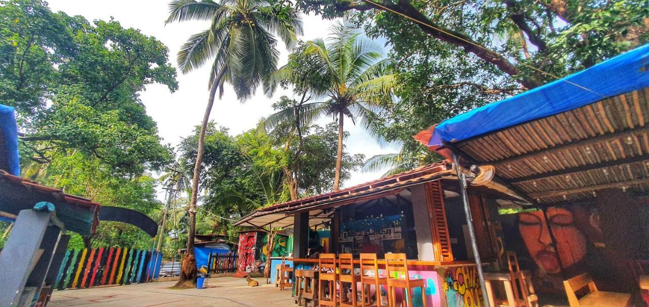 Pappi Chulo Vagator Hostel Ngoại thất bức ảnh