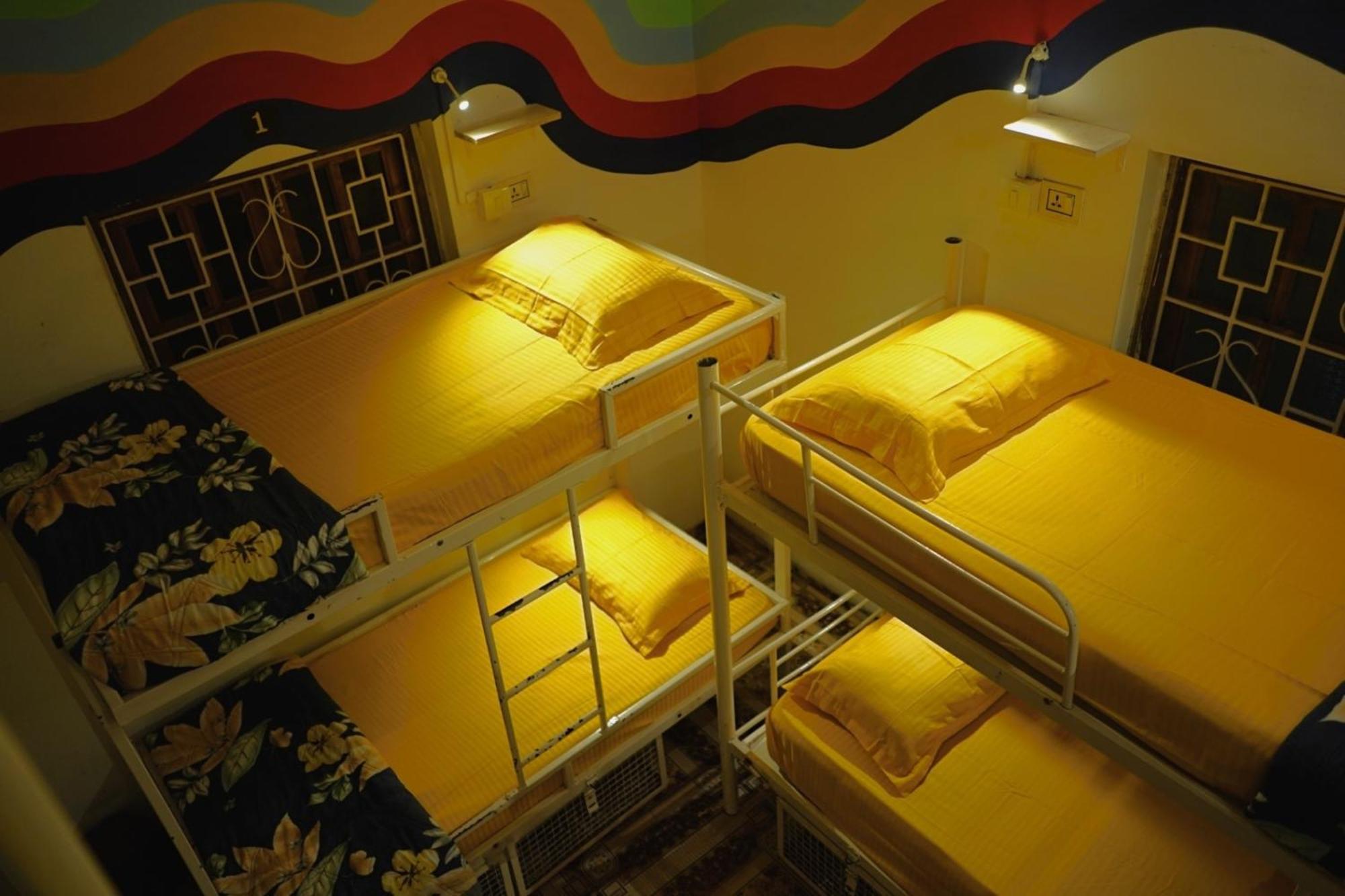 Pappi Chulo Vagator Hostel Ngoại thất bức ảnh