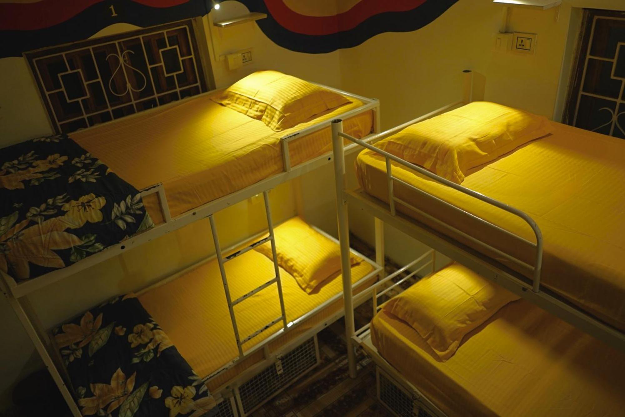 Pappi Chulo Vagator Hostel Ngoại thất bức ảnh